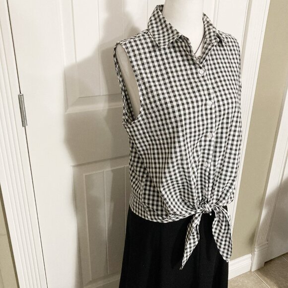 TAMARA H. Black white gingham sleeveless adjustable tie front MEDIUM LARGE shirt - Picture 4 of 14